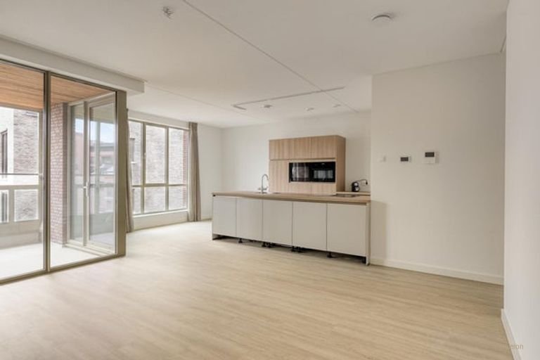 99 m2 appartement met balkon en parking - Afbeelding 2