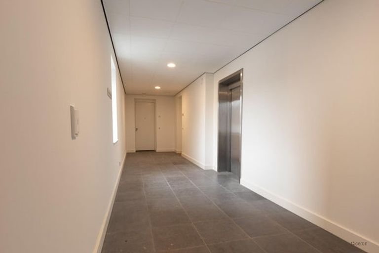 99 m2 appartement met balkon en parking - Afbeelding 21