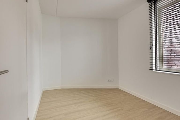 99 m2 appartement met balkon en parking - Afbeelding 16