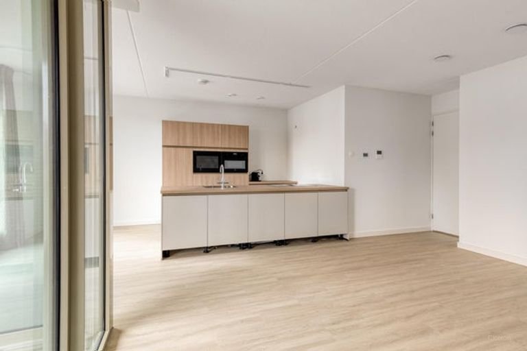 99 m2 appartement met balkon en parking - Afbeelding 5
