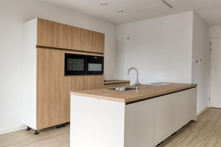 99 m2 appartement met balkon en parking - Afbeelding 3