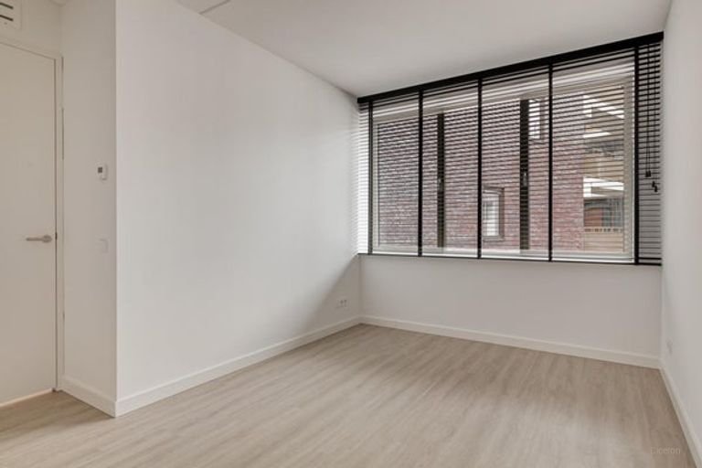 99 m2 appartement met balkon en parking - Afbeelding 10