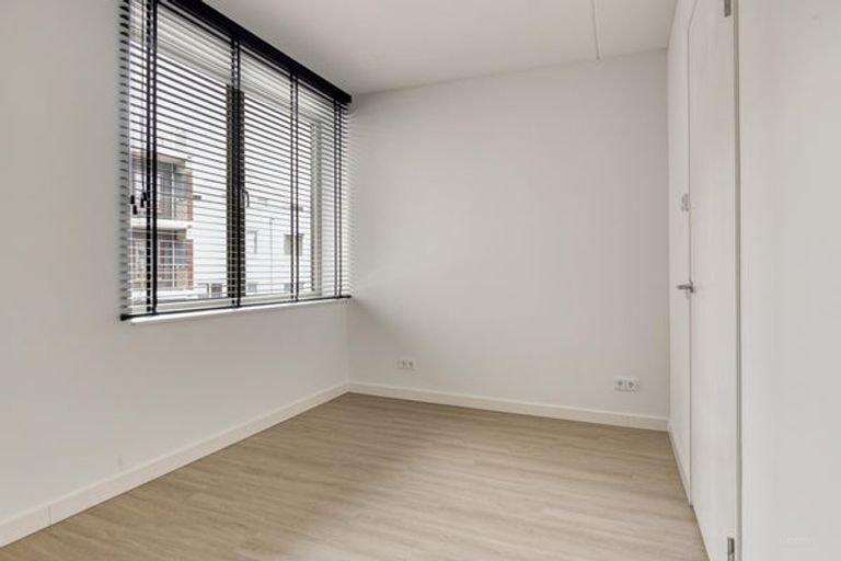 99 m2 appartement met balkon en parking - Afbeelding 15