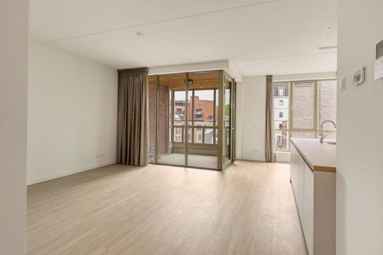 99 m2 appartement met balkon en parking - Afbeelding 6