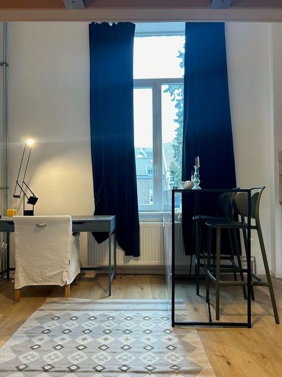 Student Room with Kitchen in Wyck - Image 5