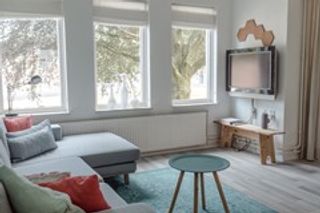 Furnished 2-room apartment with balcony - Image 3