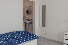Furnished 2-room apartment with balcony - Image 13