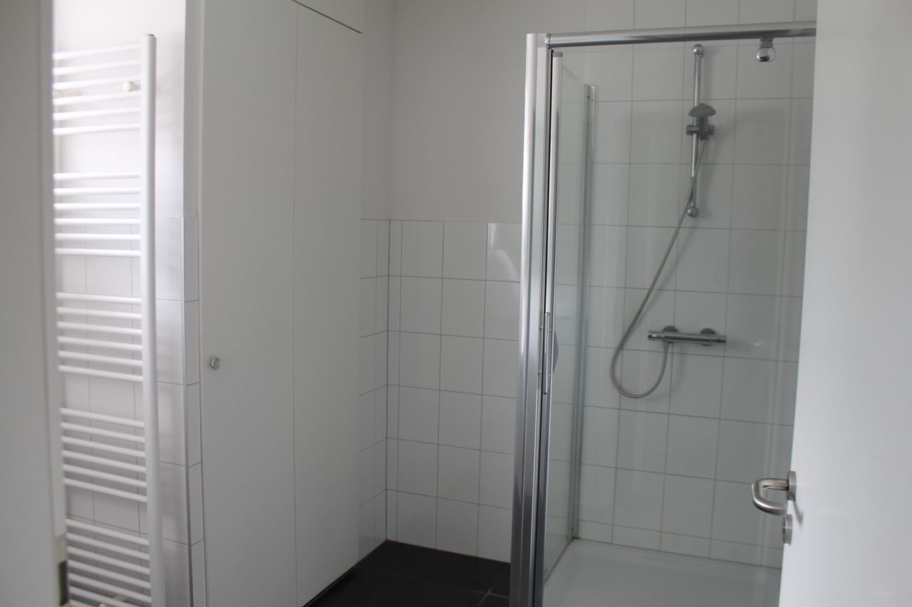 100 m2 apartment with 2 bedrooms - Image 13
