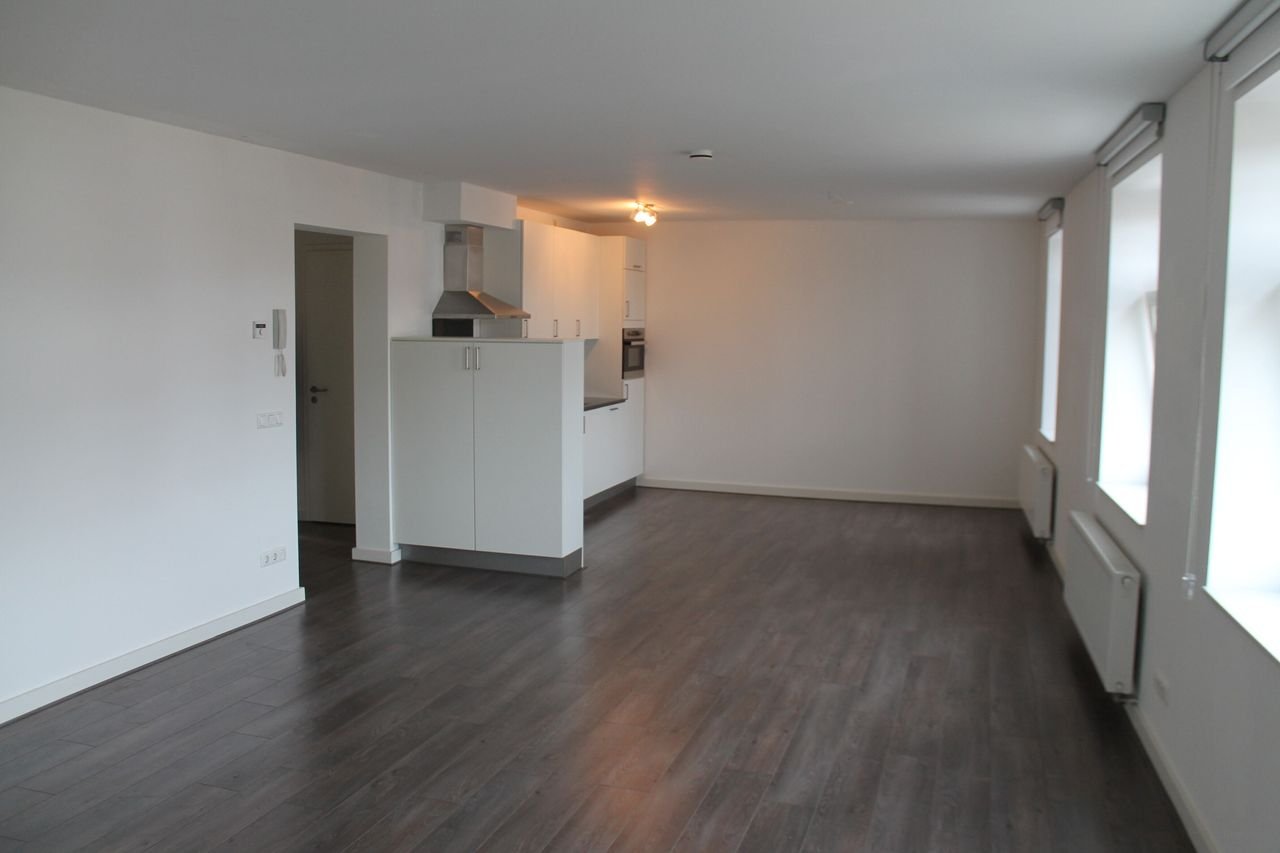 100 m2 apartment with 2 bedrooms - Image 2