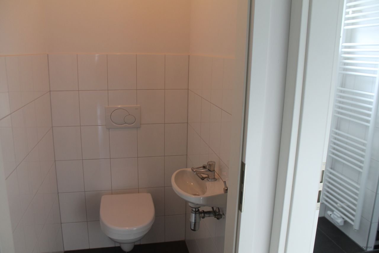 100 m2 apartment with 2 bedrooms - Image 8