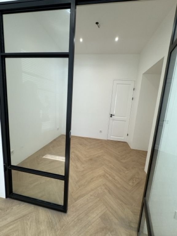 Gemeubileerd 70 m² appartement met tuin in Den Haag - Afbeelding 5