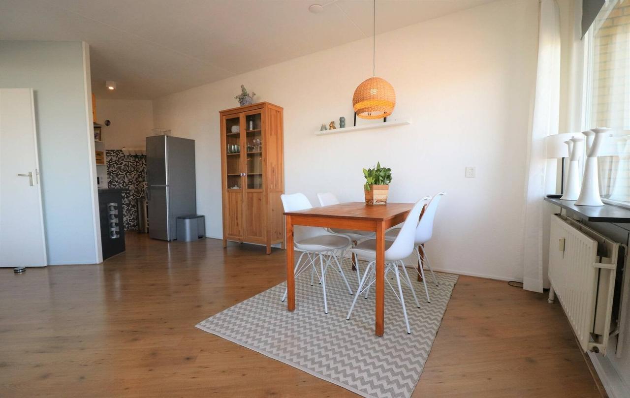 Gemeubileerd 2-kamerappartement met balkon - Afbeelding 4