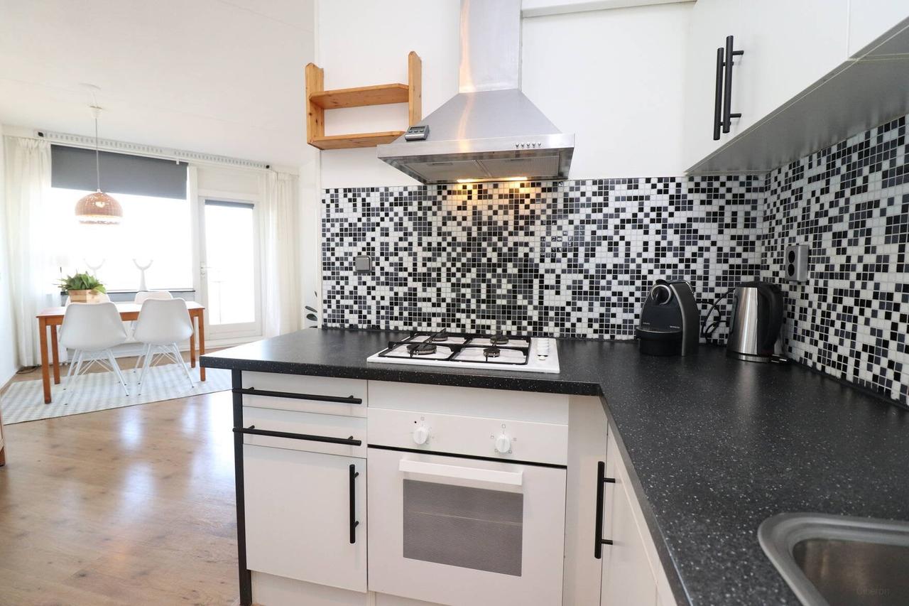 Gemeubileerd 2-kamerappartement met balkon - Afbeelding 8
