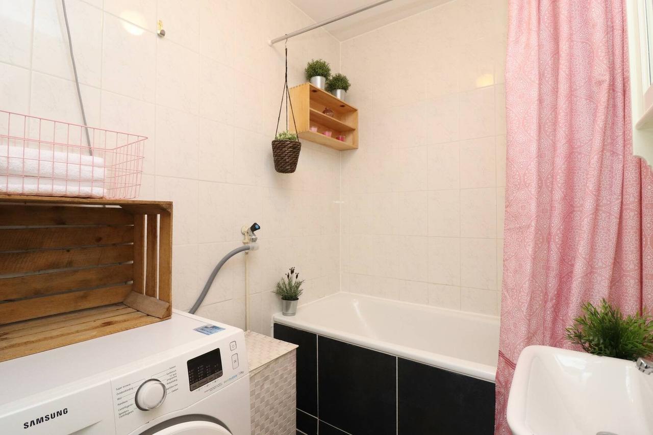 Gemeubileerd 2-kamerappartement met balkon - Afbeelding 11