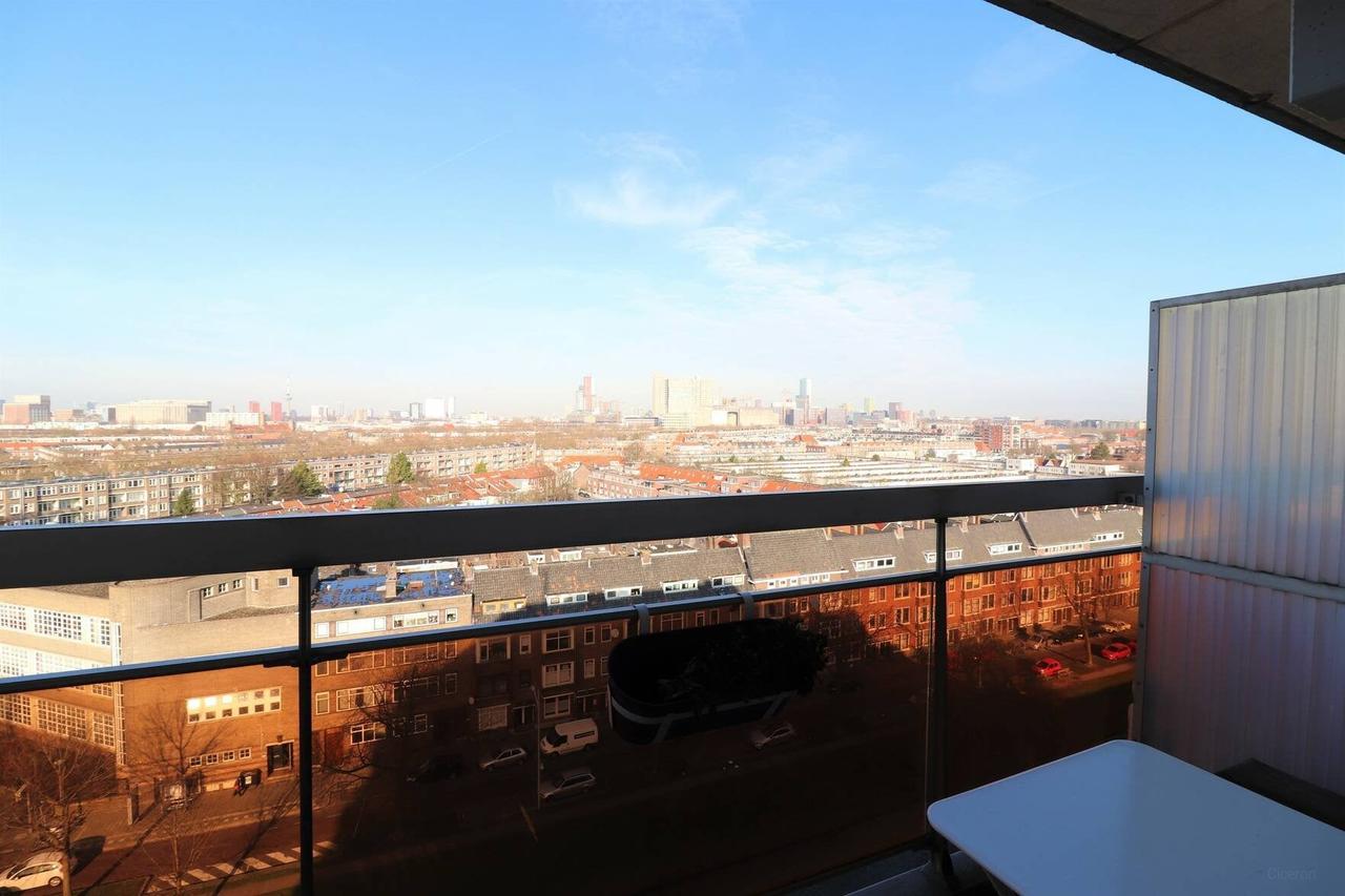 Gemeubileerd 2-kamerappartement met balkon - Afbeelding 14