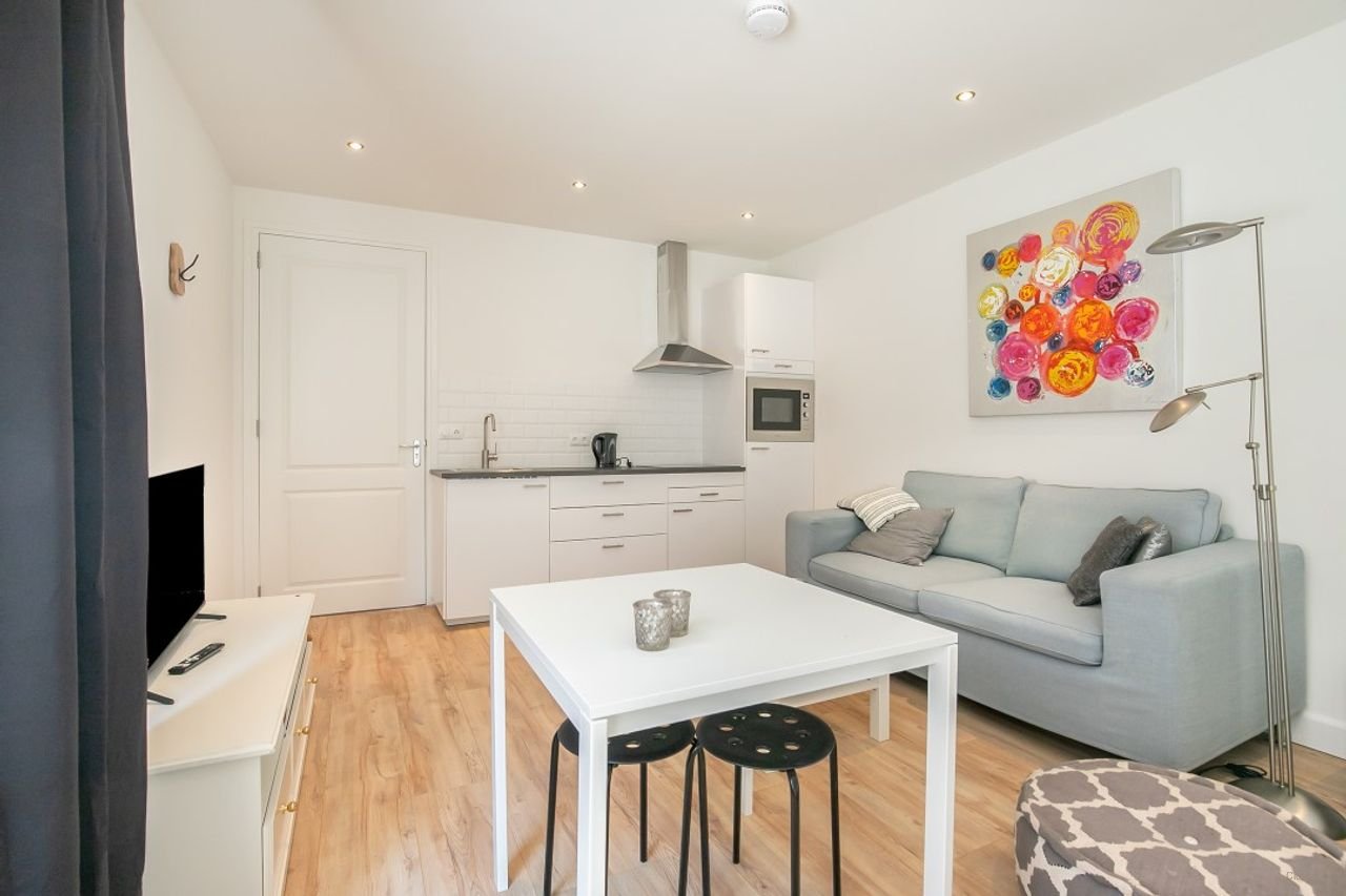 Furnished studio in the heart of Sint Jansteen - Image 6