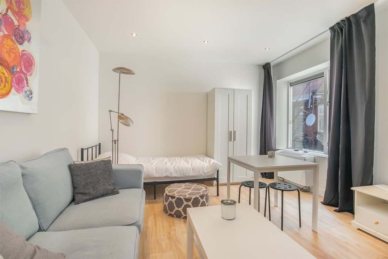 Furnished studio in the heart of Sint Jansteen - Image 4