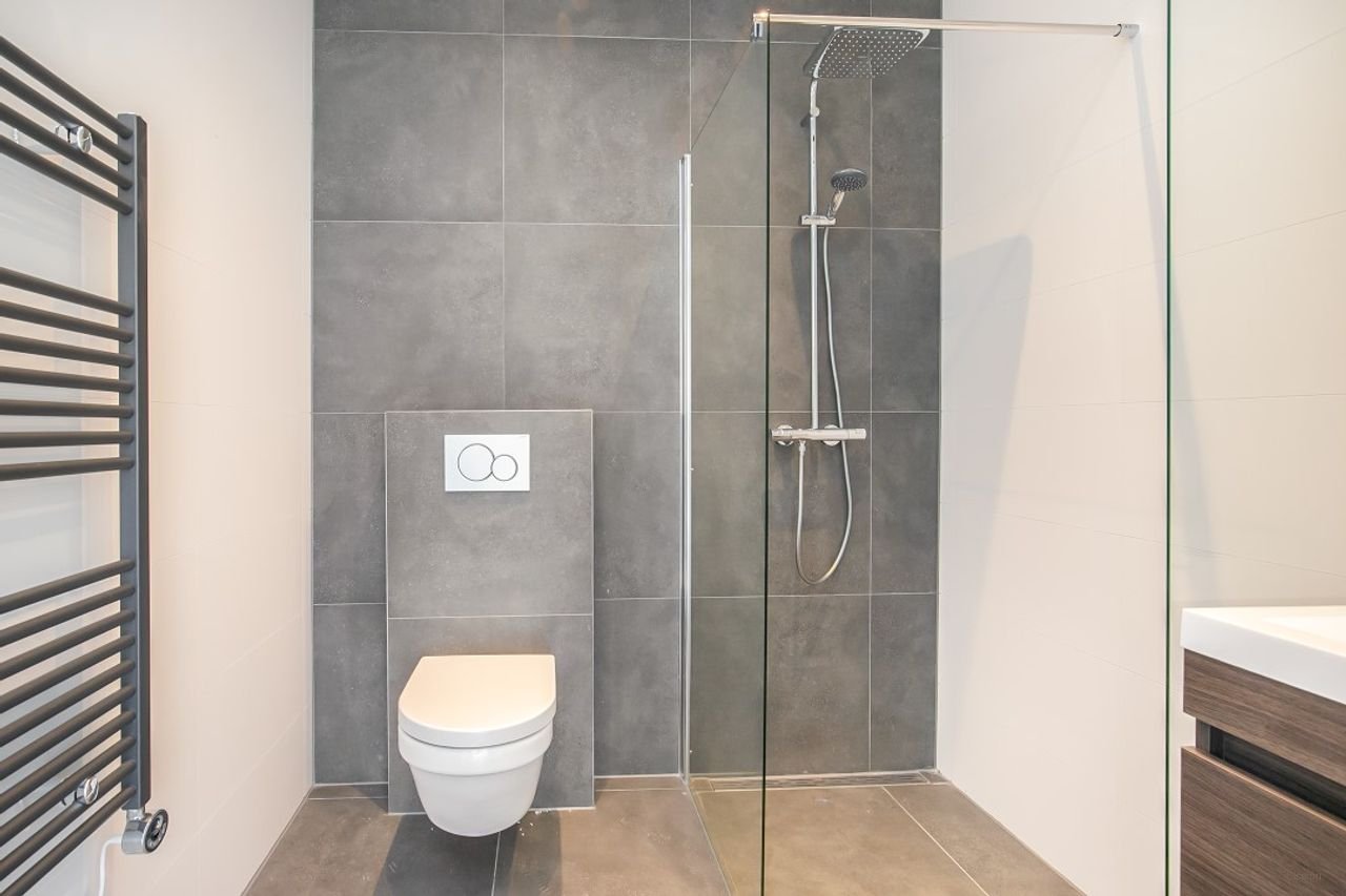Furnished studio in the heart of Sint Jansteen - Image 8