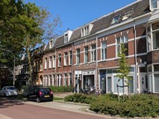 Gemeubileerd 75m² appartement met twee parkeerplekken - Afbeelding 2