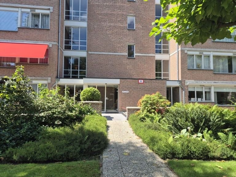 107 m2 apartment with sunny terrace - Image 4