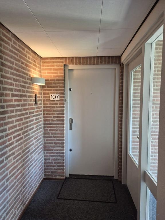 107 m2 apartment with sunny terrace - Image 5