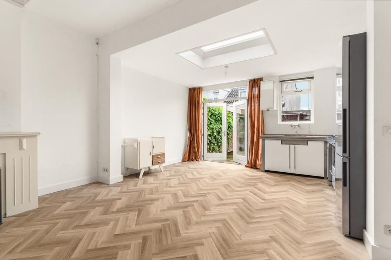 Licht huis met tuin in de Tuinstadwijk - Afbeelding 12