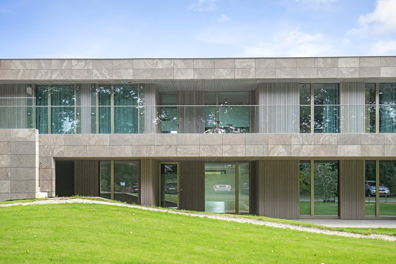 Apartment on the golf course in Best - Image 1