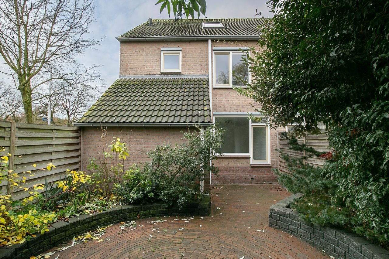 Family home of 134 m² with terrace in the Reeshof - Image 13