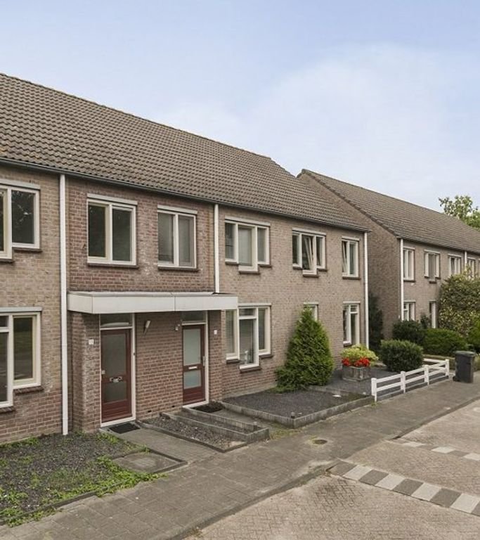 Family home of 134 m² with terrace in the Reeshof - Image 15