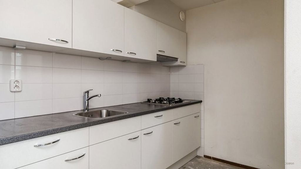 71 m² apartment with balcony in Woensel - Image 3