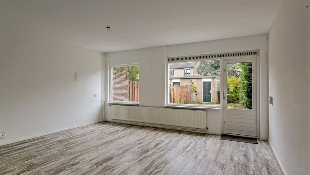 House with 4 bedrooms and a garden in green Ommoord - Image 3