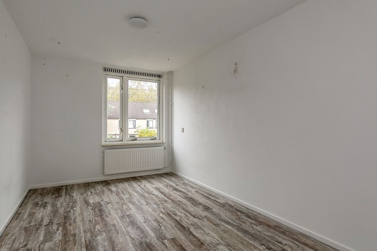 House with 4 bedrooms and a garden in green Ommoord - Image 6