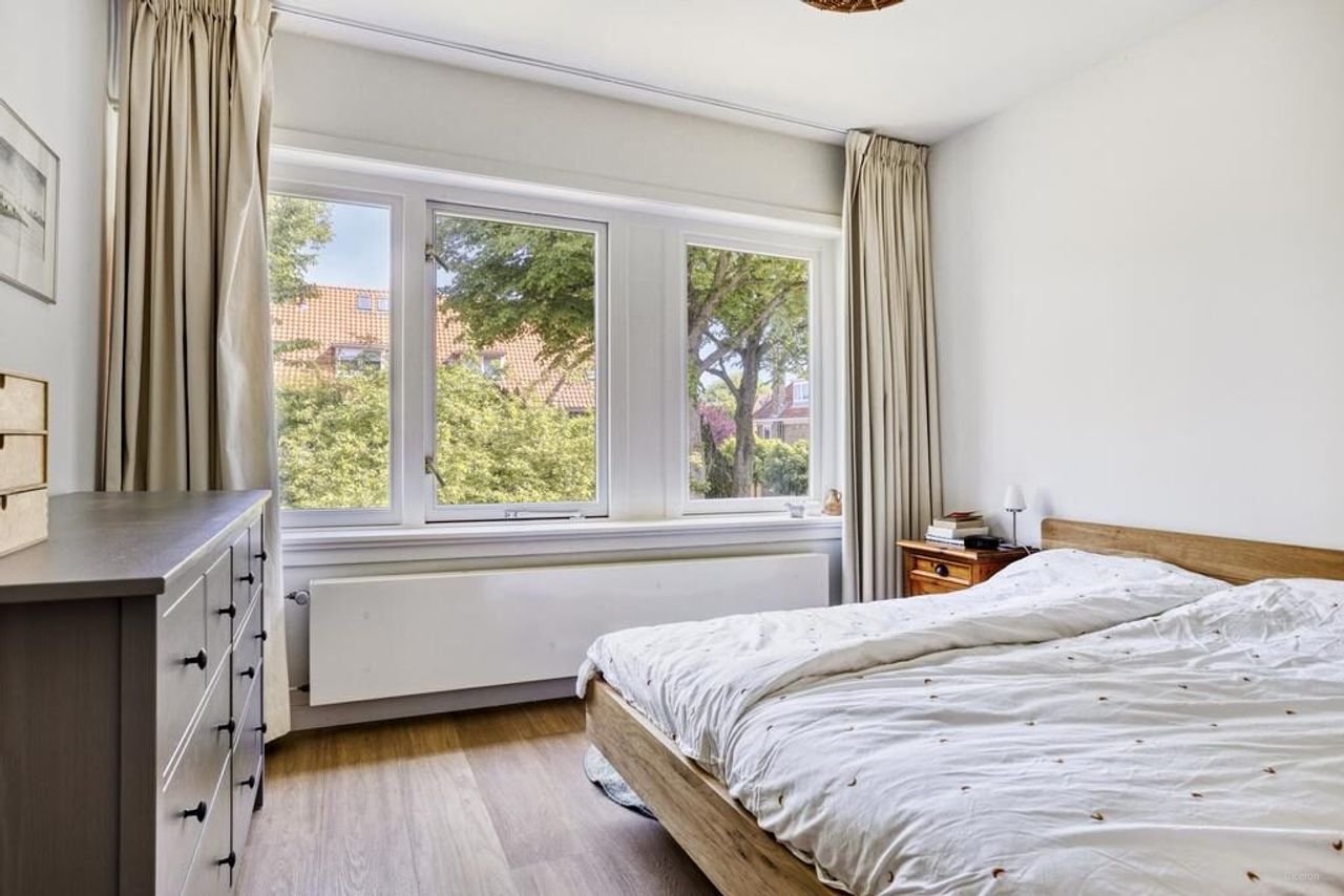 Jaren '30 herenhuis met 5 slaapkamers - Afbeelding 17