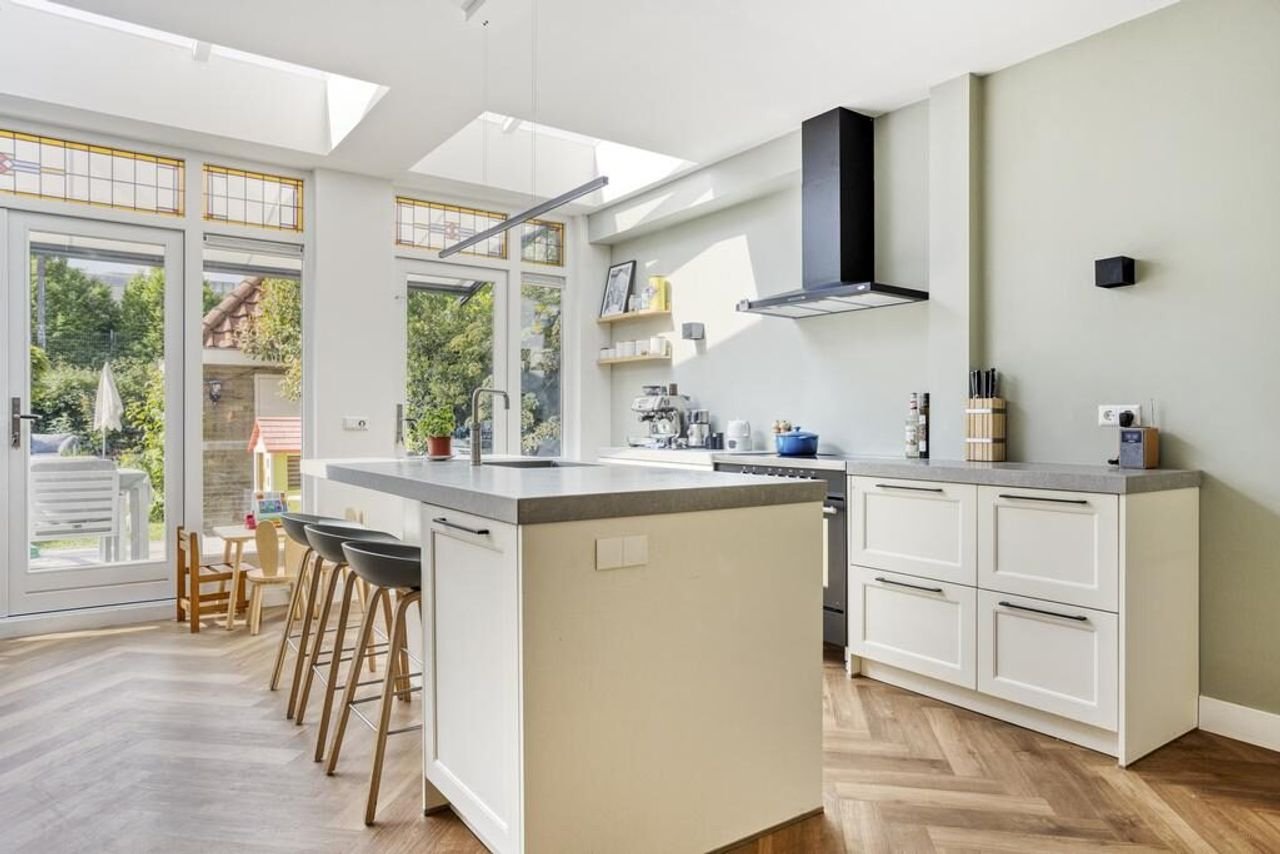 Jaren '30 herenhuis met 5 slaapkamers - Afbeelding 3