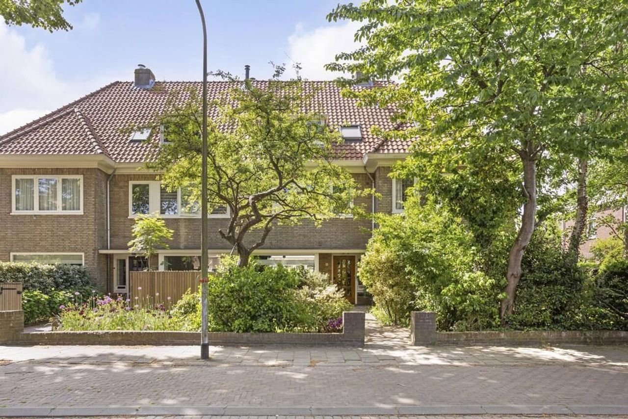 Jaren '30 herenhuis met 5 slaapkamers - Afbeelding 1