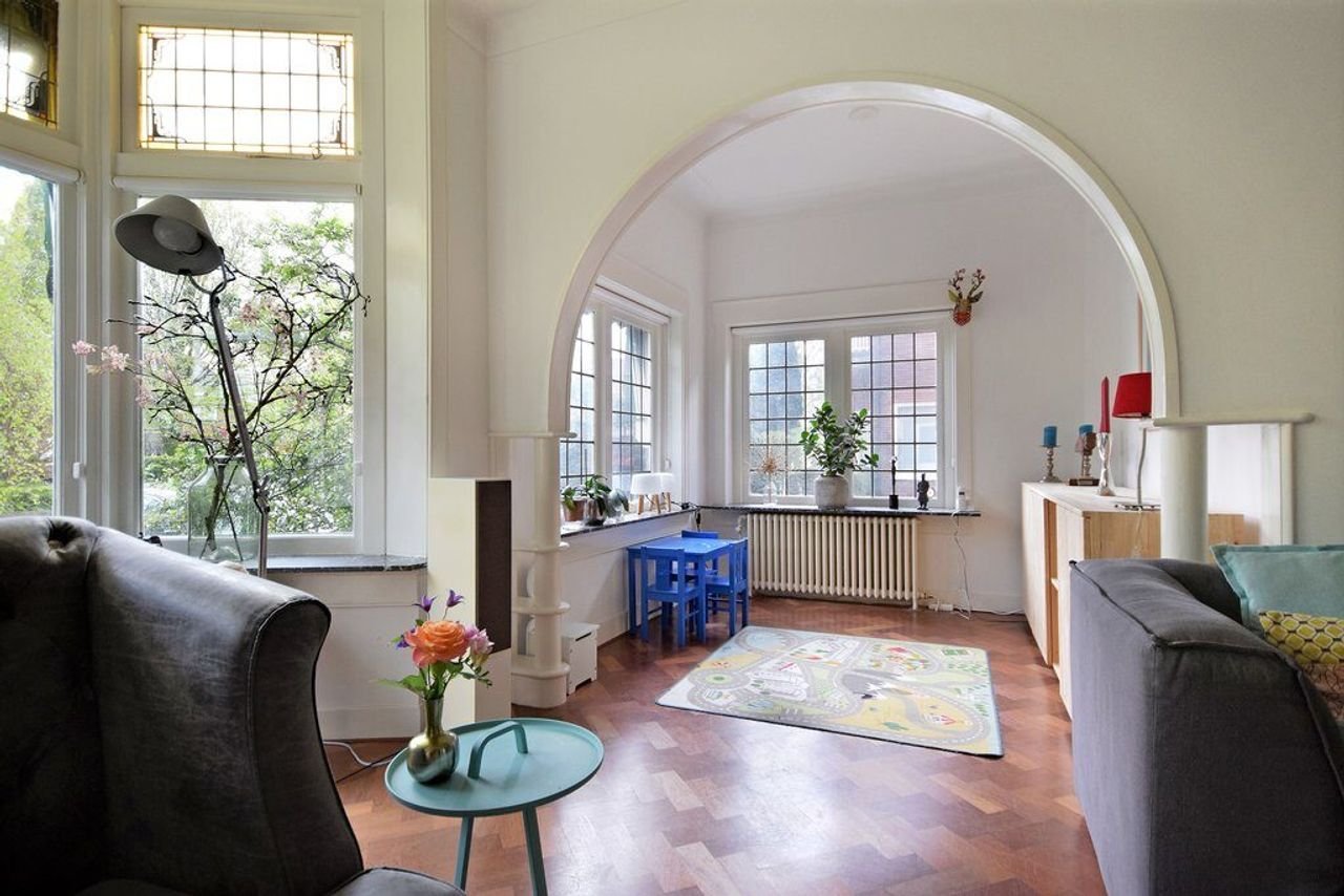 1930s villa with 5 bedrooms and garden - Image 5