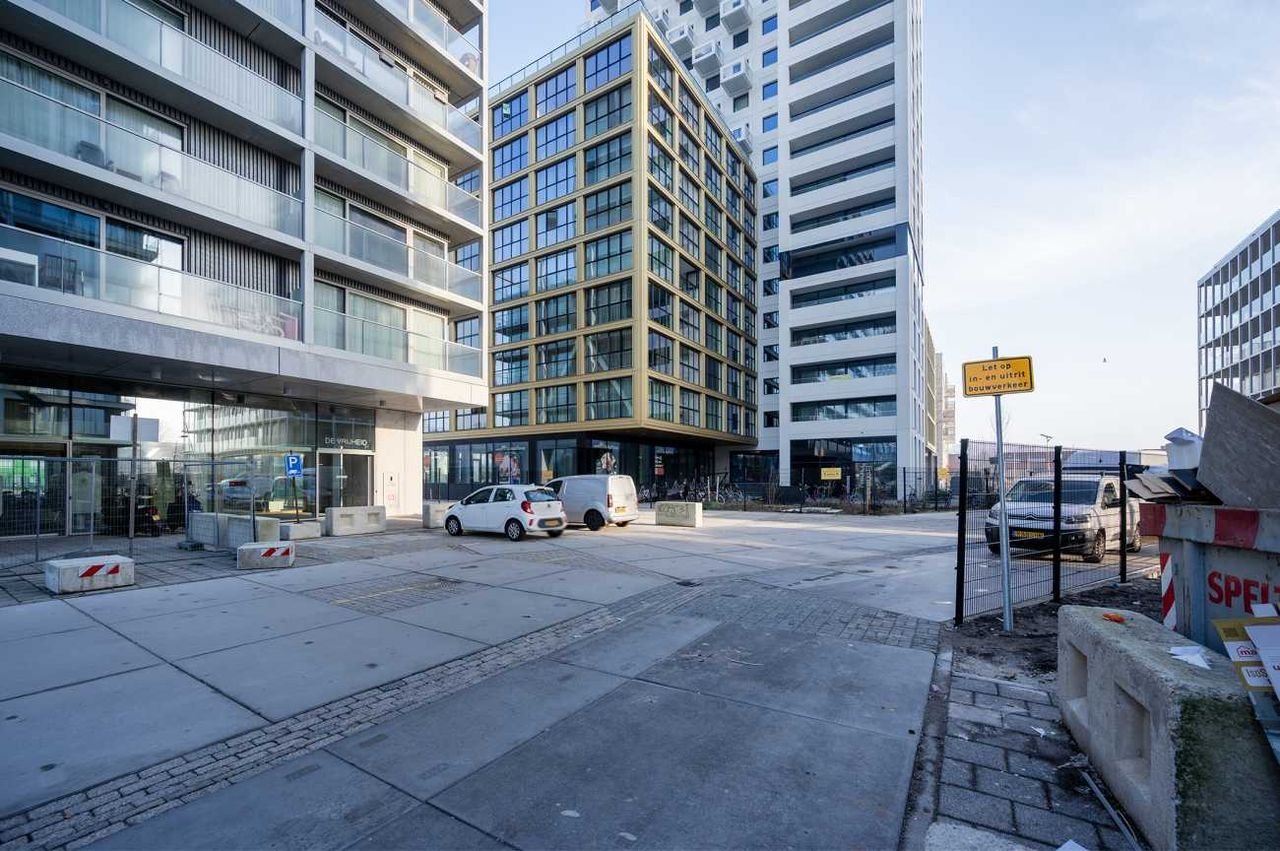 Instapklaar 2-kamerappartement bij Amstel - Afbeelding 17