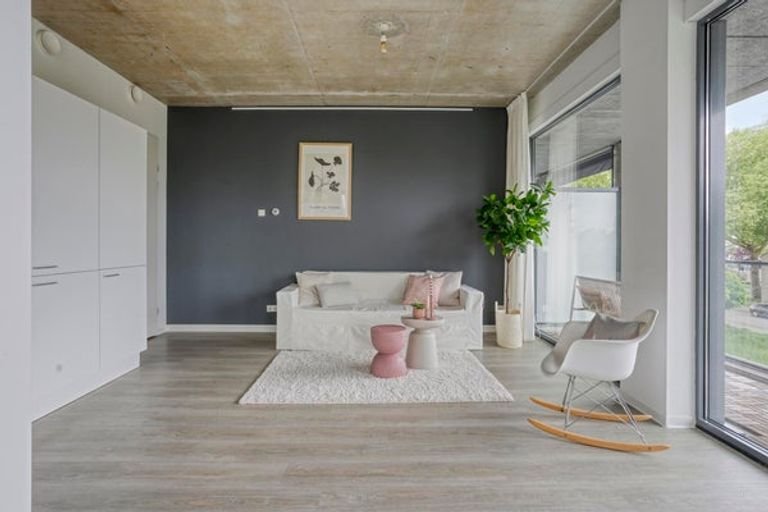 Corner apartment with balcony in Den Bosch Zuid - Image 5