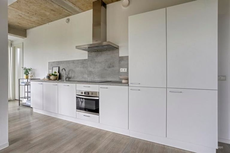 Corner apartment with balcony in Den Bosch Zuid - Image 14