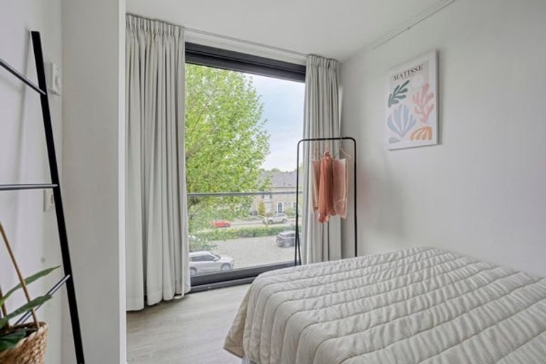 Corner apartment with balcony in Den Bosch Zuid - Image 21