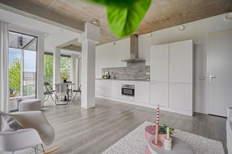 Corner apartment with balcony in Den Bosch Zuid - Image 4
