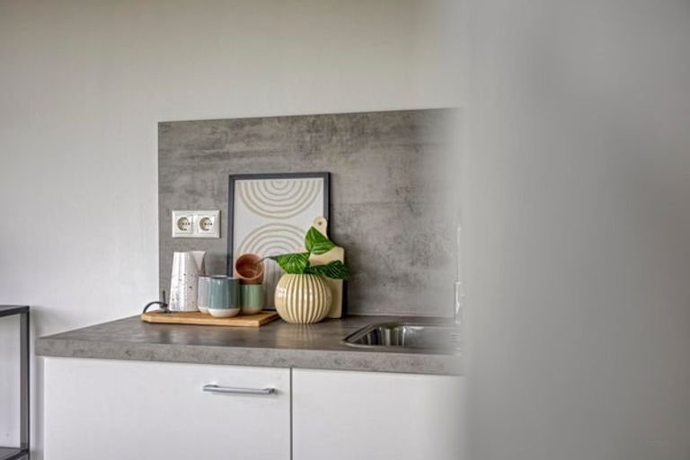 Corner apartment with balcony in Den Bosch Zuid - Image 12