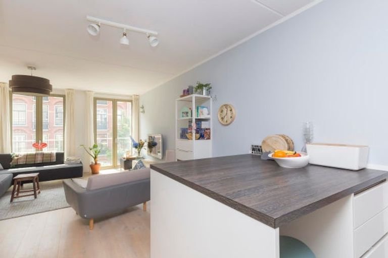 Licht 3-kamerappartement met balkon in Oost - Afbeelding 5