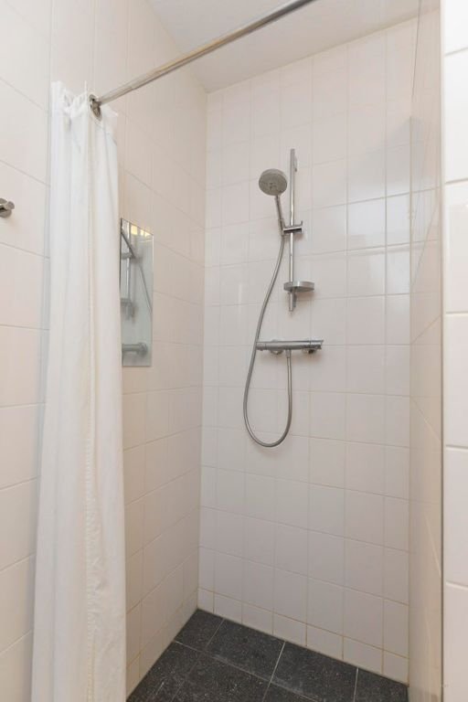 Licht 3-kamerappartement met balkon in Oost - Afbeelding 11