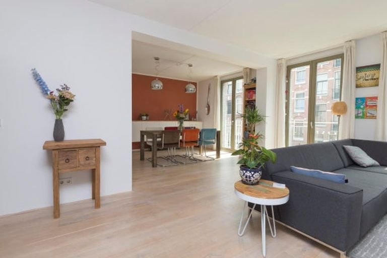 Licht 3-kamerappartement met balkon in Oost - Afbeelding 4