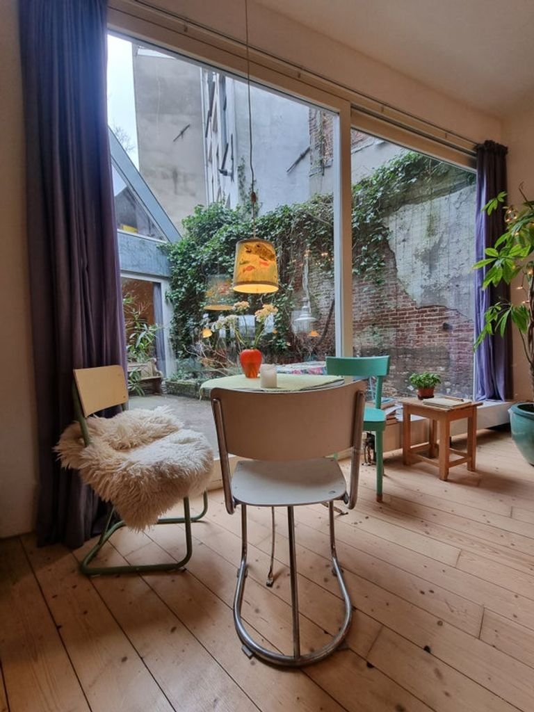 270 m² by the water on Prinseneiland - Image 3