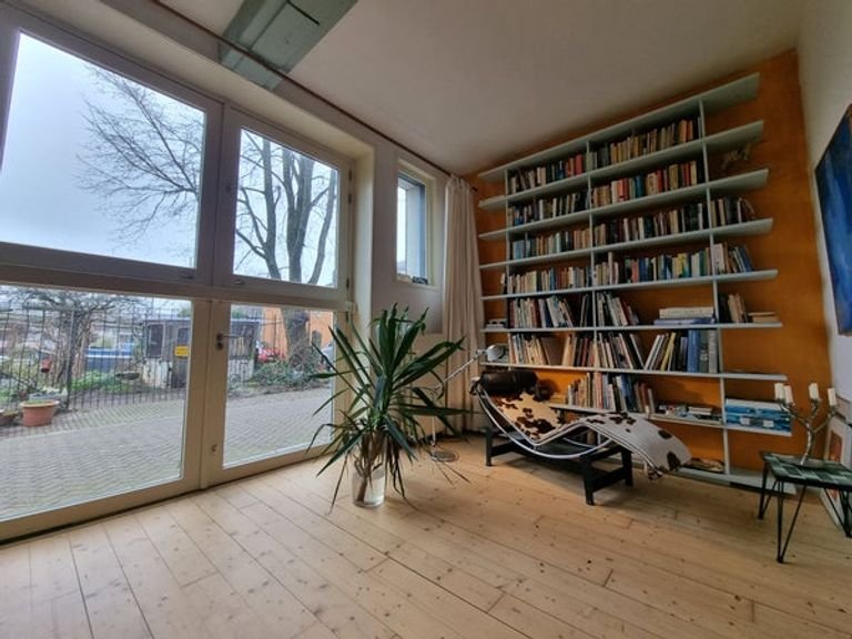 270 m² by the water on Prinseneiland - Image 4