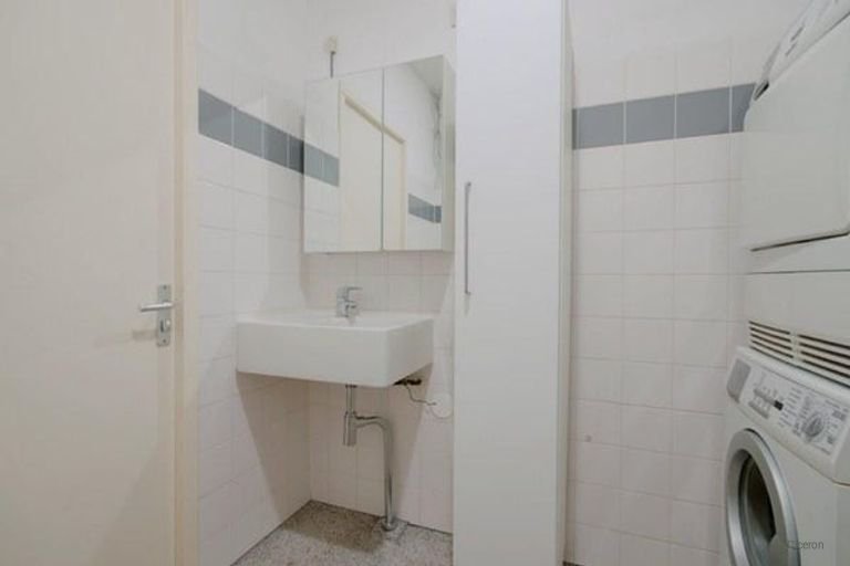 Gemeubileerd 3-kamerappartement met balkon - Afbeelding 12