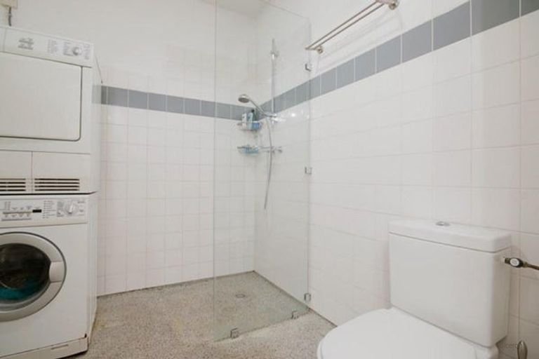 Gemeubileerd 3-kamerappartement met balkon - Afbeelding 11
