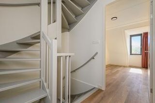 Energy-efficient family home with 4 bedrooms - Image 11